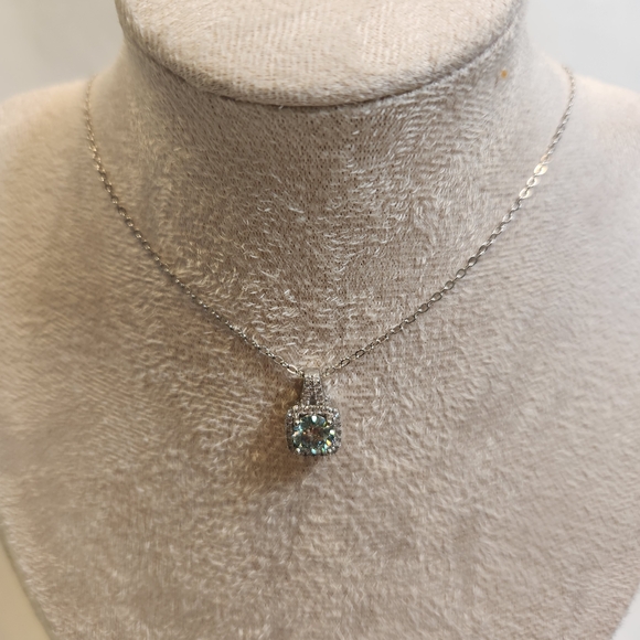 unbranded Jewelry - Blue Green Moissanite Sterling Silver Necklace